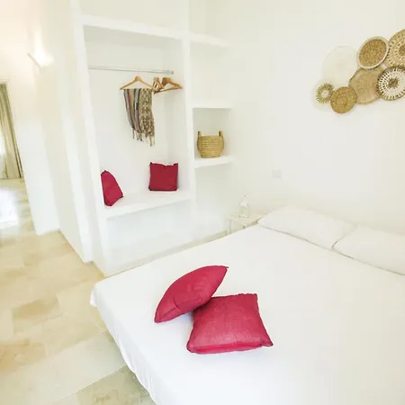 Sandy Adventures & Seaside Holiday home *